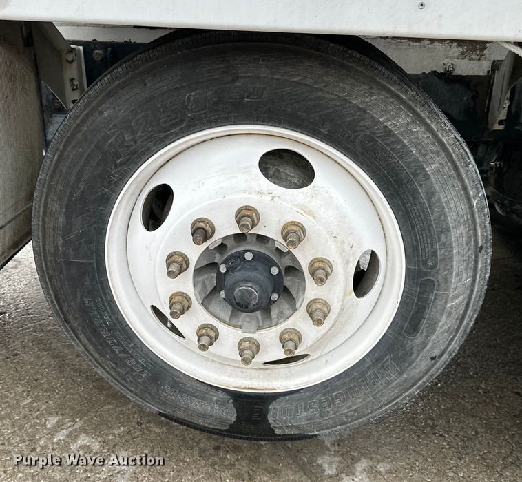 image for item DS4132 2016 Kenworth W900 ready mix truck