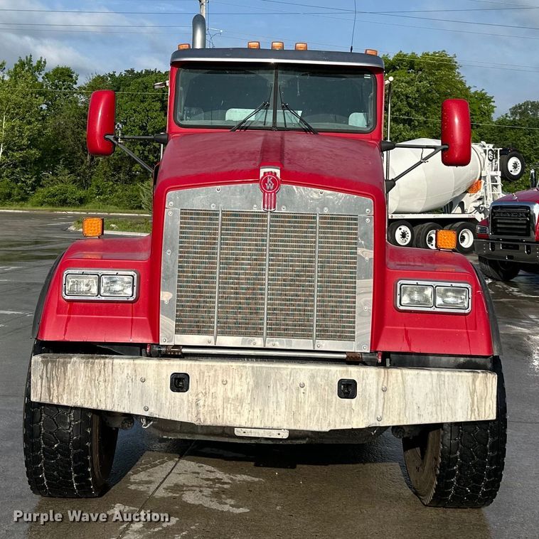 image for item DS4133 2016 Kenworth ready mix truck