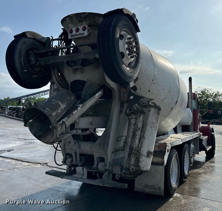 image for item DS4133 2016 Kenworth ready mix truck