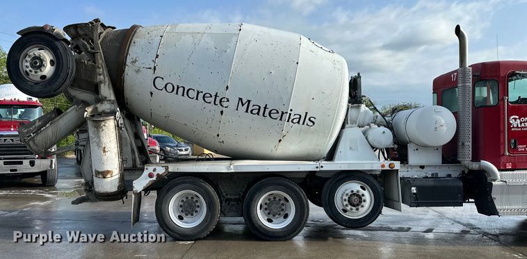 image for item DS4133 2016 Kenworth ready mix truck