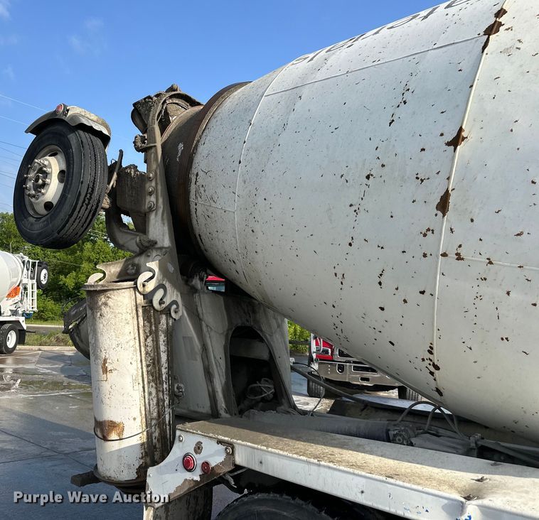 image for item DS4133 2016 Kenworth ready mix truck