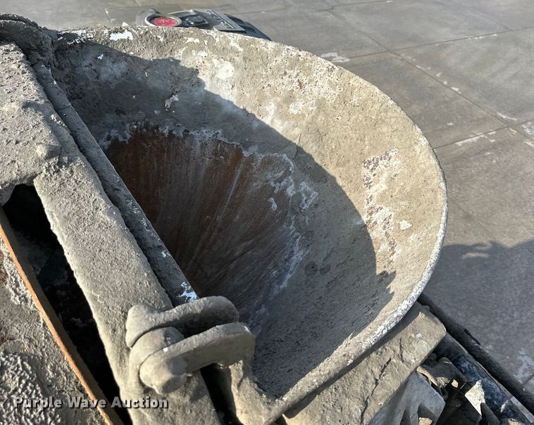 image for item DS4133 2016 Kenworth ready mix truck