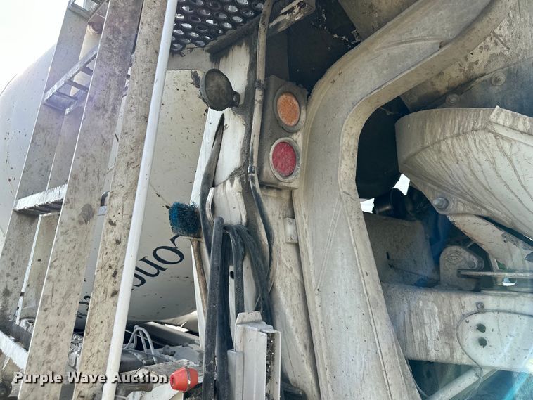 image for item DS4133 2016 Kenworth ready mix truck