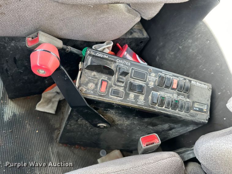 image for item DS4133 2016 Kenworth ready mix truck