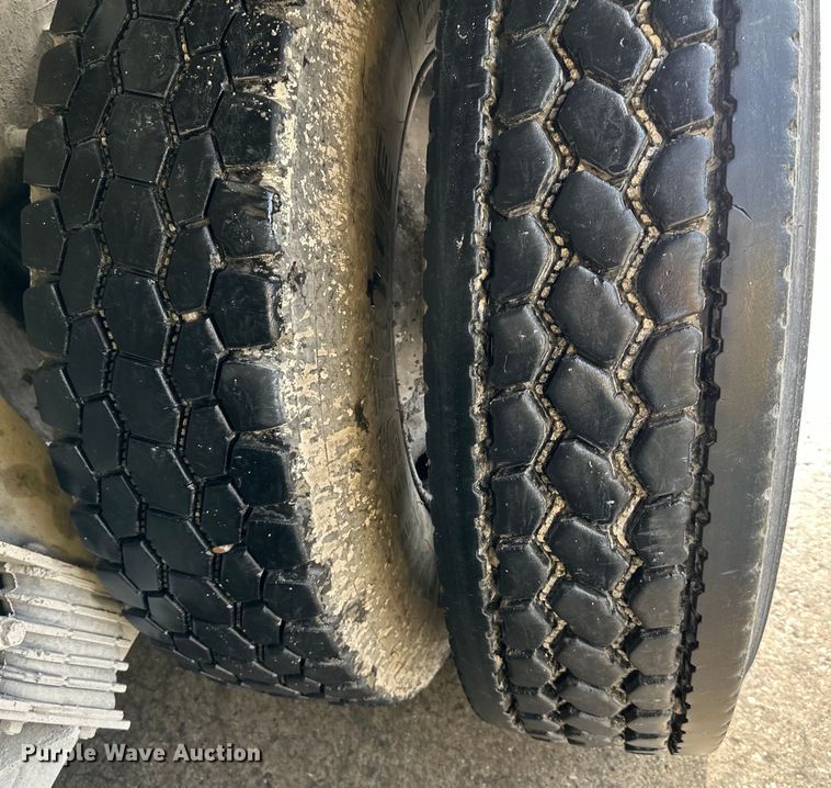 image for item DS4133 2016 Kenworth ready mix truck