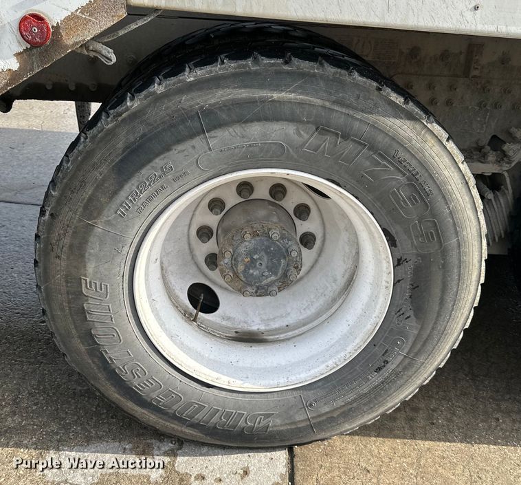 image for item DS4133 2016 Kenworth ready mix truck