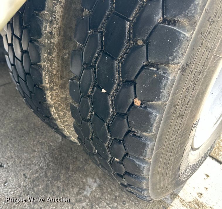 image for item DS4133 2016 Kenworth ready mix truck