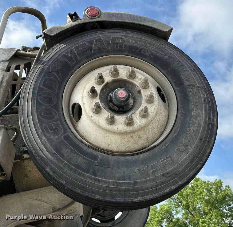 image for item DS4133 2016 Kenworth ready mix truck