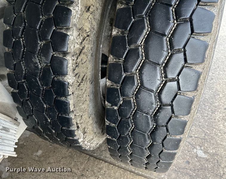 image for item DS4133 2016 Kenworth ready mix truck