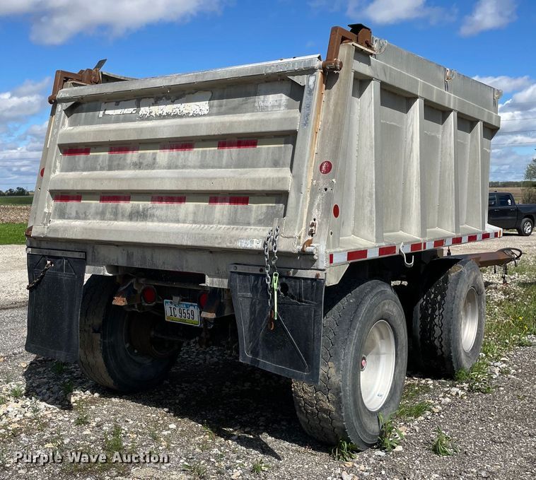 image for item DS5506 1994 Brady Truck Equipment end dump pup trailer