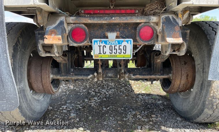 image for item DS5506 1994 Brady Truck Equipment end dump pup trailer