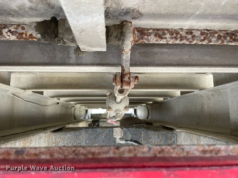 image for item DS5506 1994 Brady Truck Equipment end dump pup trailer