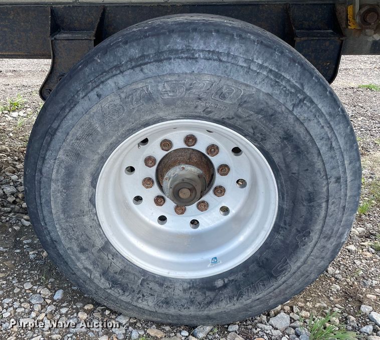 image for item DS5506 1994 Brady Truck Equipment end dump pup trailer