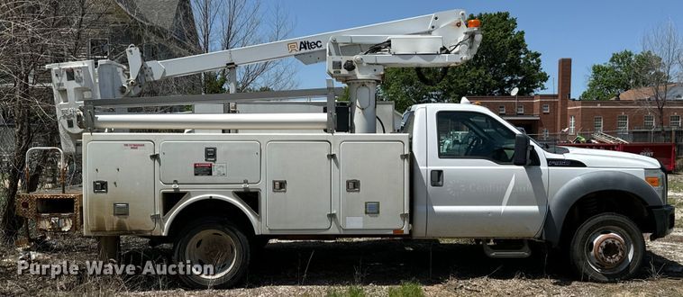 image for item DX0478 2011 Ford F450 Super Duty bucket truck