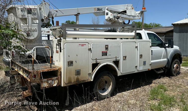 image for item DX0478 2011 Ford F450 Super Duty bucket truck