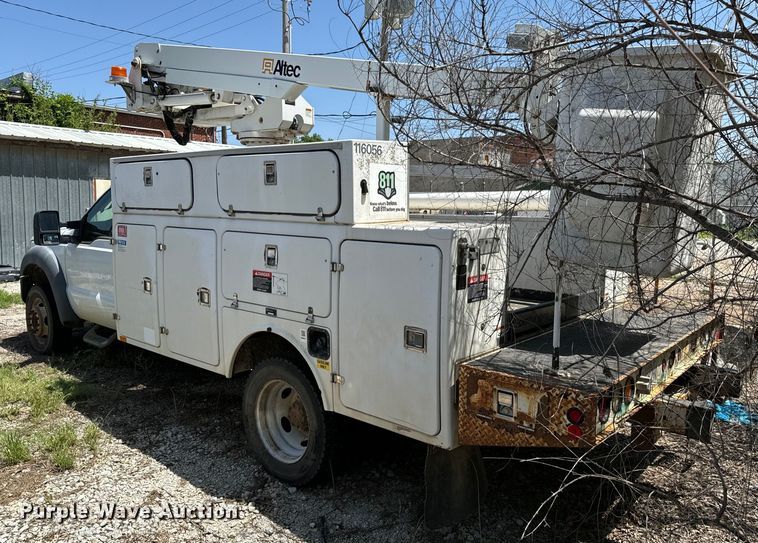 image for item DX0478 2011 Ford F450 Super Duty bucket truck