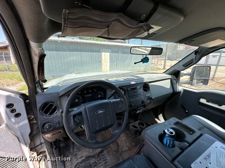 image for item DX0478 2011 Ford F450 Super Duty bucket truck