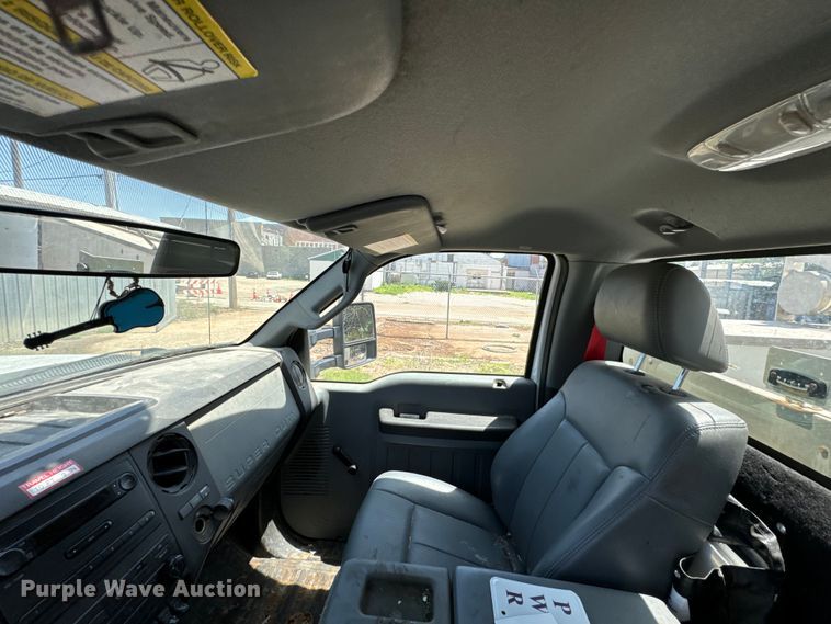 image for item DX0478 2011 Ford F450 Super Duty bucket truck