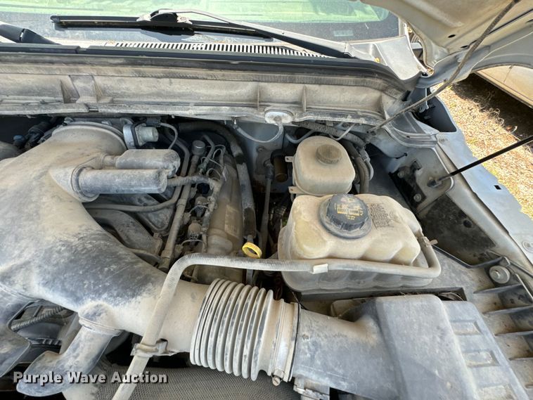 image for item DX0478 2011 Ford F450 Super Duty bucket truck