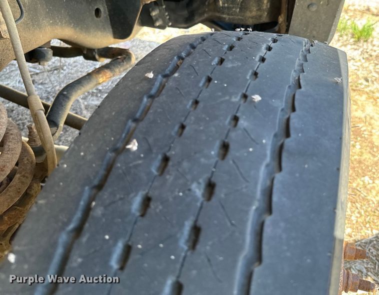 image for item DX0478 2011 Ford F450 Super Duty bucket truck