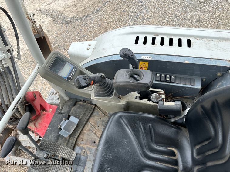 image for item DX1453 2019 Takeuchi TB230 mini excavator