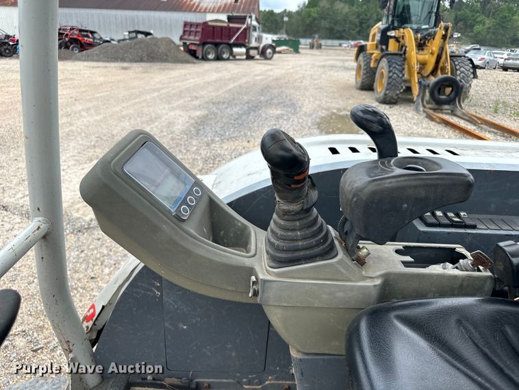 image for item DX1453 2019 Takeuchi TB230 mini excavator