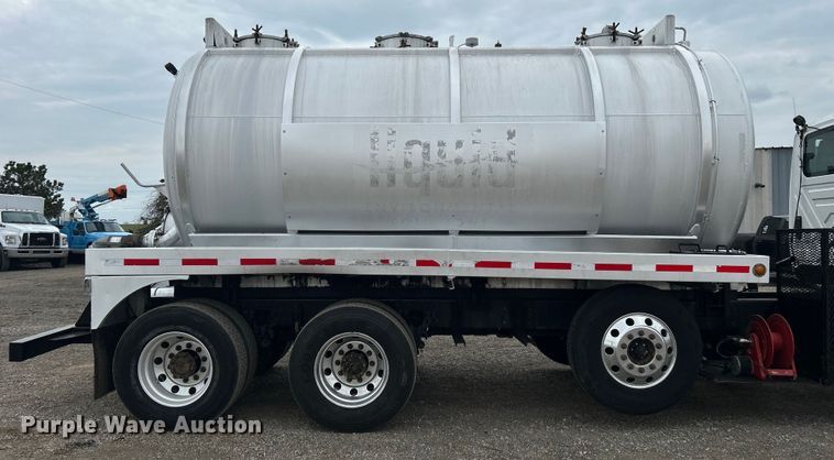 image for item EG1366 2012 International WorkStar 7600 SBA tank truck