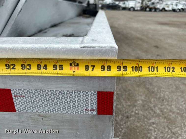 image for item EG1366 2012 International WorkStar 7600 SBA tank truck