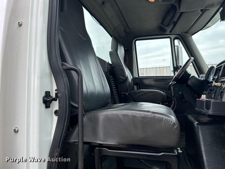 image for item EG1366 2012 International WorkStar 7600 SBA tank truck