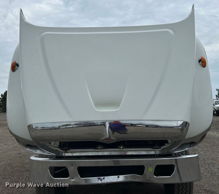 image for item EG1366 2012 International WorkStar 7600 SBA tank truck