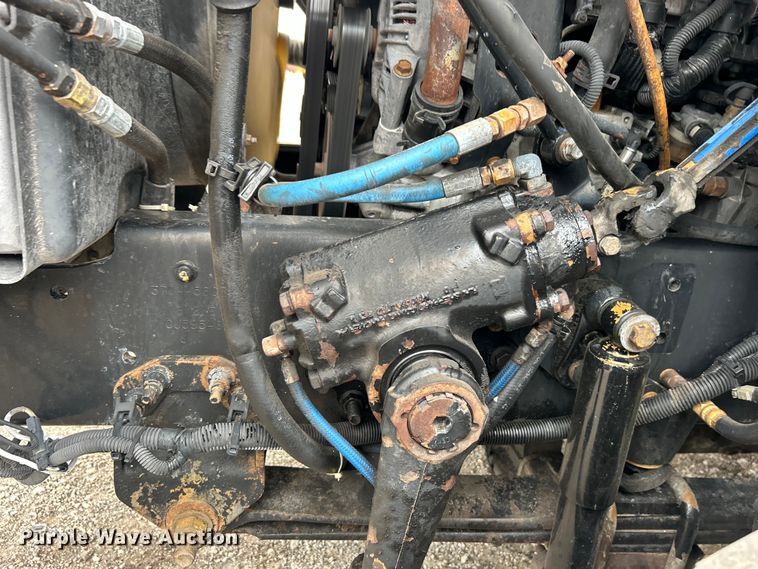 image for item EG1366 2012 International WorkStar 7600 SBA tank truck