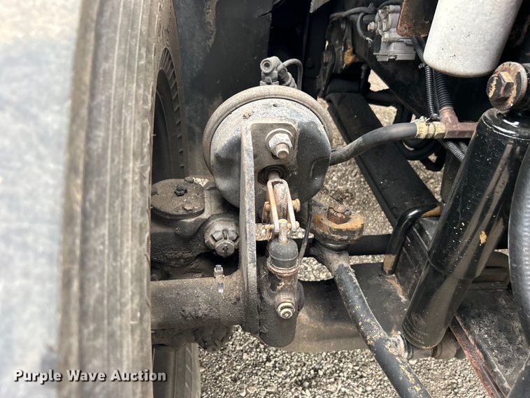 image for item EG1366 2012 International WorkStar 7600 SBA tank truck