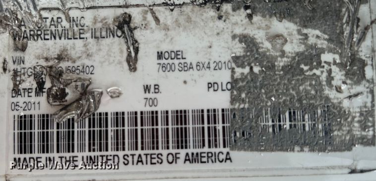 image for item EG1366 2012 International WorkStar 7600 SBA tank truck