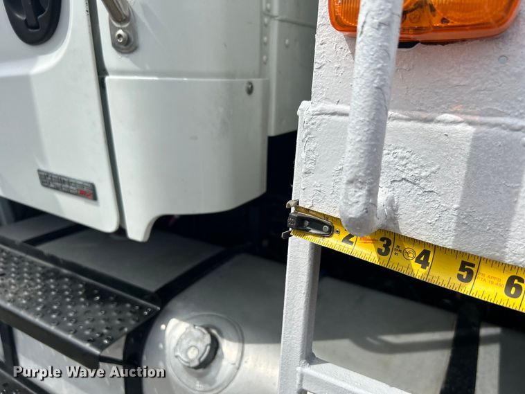 image for item EG1494 2010 Freightliner  Business Class M2 dump truck