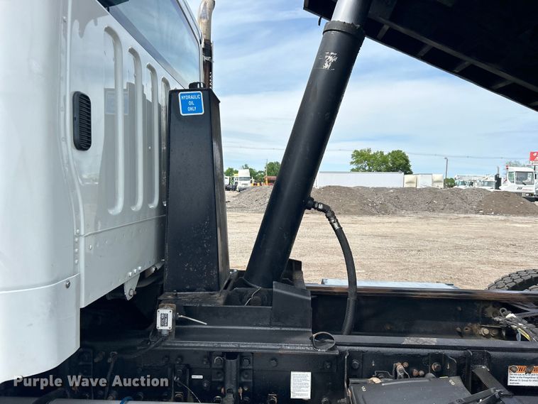 image for item EG1494 2010 Freightliner  Business Class M2 dump truck