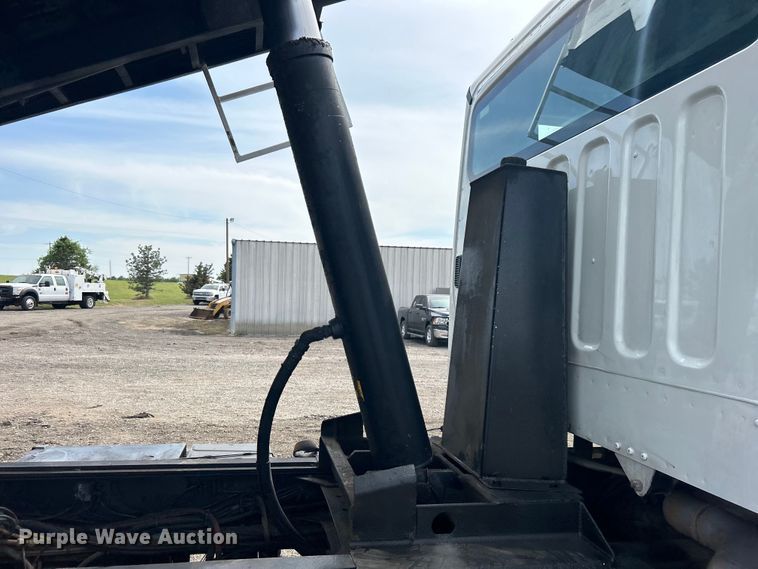 image for item EG1494 2010 Freightliner  Business Class M2 dump truck