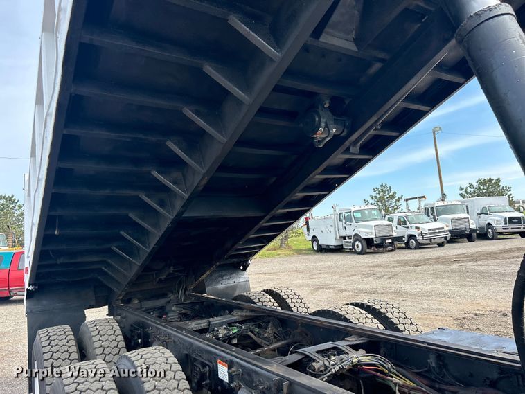 image for item EG1494 2010 Freightliner  Business Class M2 dump truck