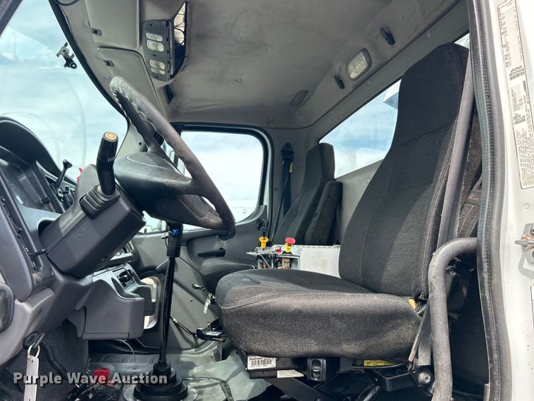 image for item EG1494 2010 Freightliner  Business Class M2 dump truck