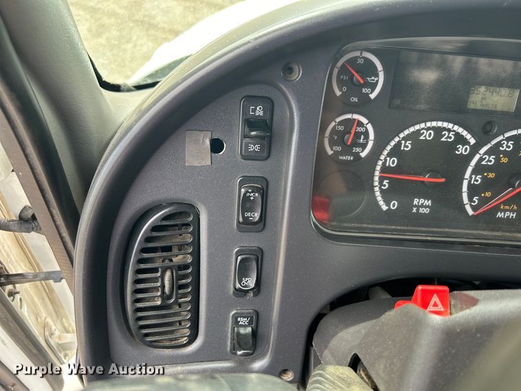 image for item EG1494 2010 Freightliner  Business Class M2 dump truck