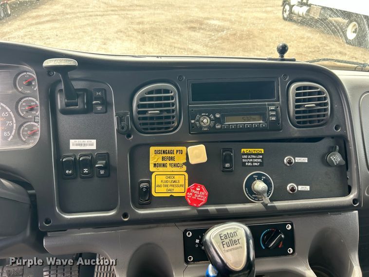 image for item EG1494 2010 Freightliner  Business Class M2 dump truck