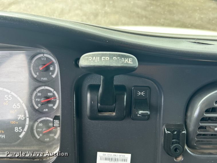 image for item EG1494 2010 Freightliner  Business Class M2 dump truck