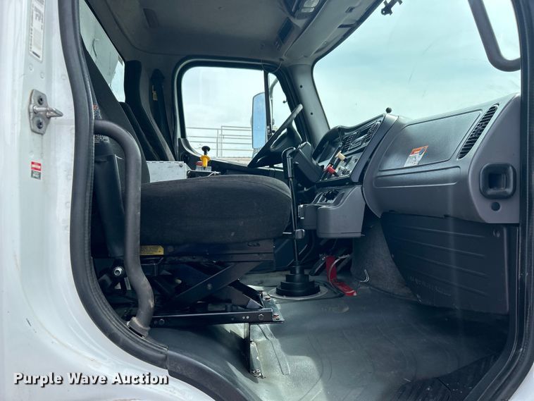 image for item EG1494 2010 Freightliner  Business Class M2 dump truck