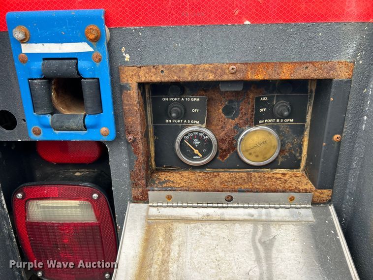 image for item EG1517 2012 Freightliner Business Class M2 Crew Cab utility / service truck