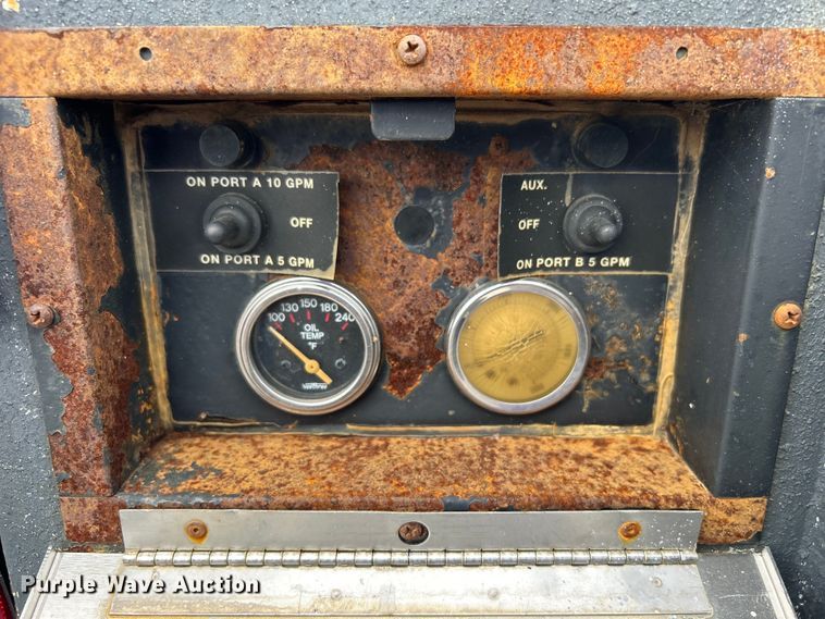 image for item EG1517 2012 Freightliner Business Class M2 Crew Cab utility / service truck