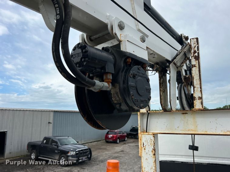 image for item EG1517 2012 Freightliner Business Class M2 Crew Cab utility / service truck