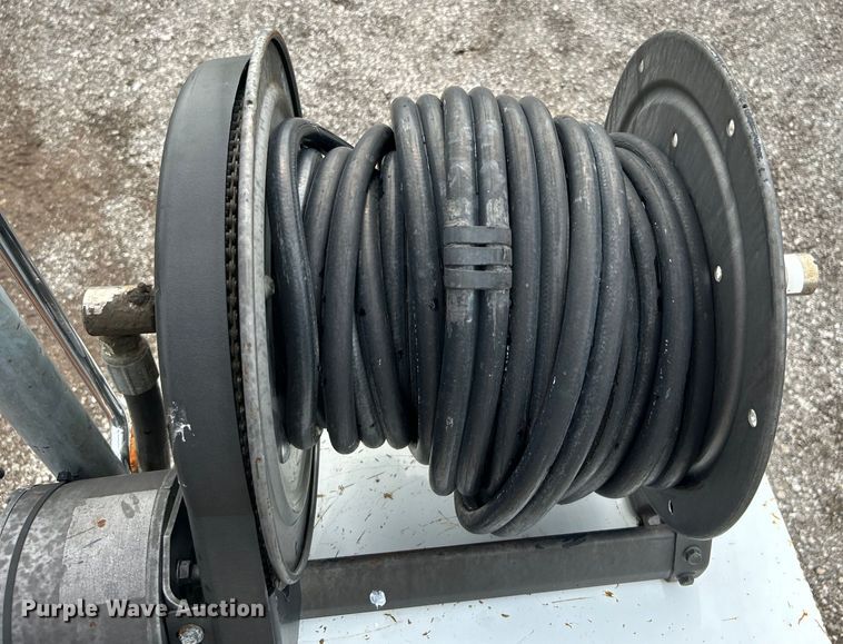 image for item EG1517 2012 Freightliner Business Class M2 Crew Cab utility / service truck