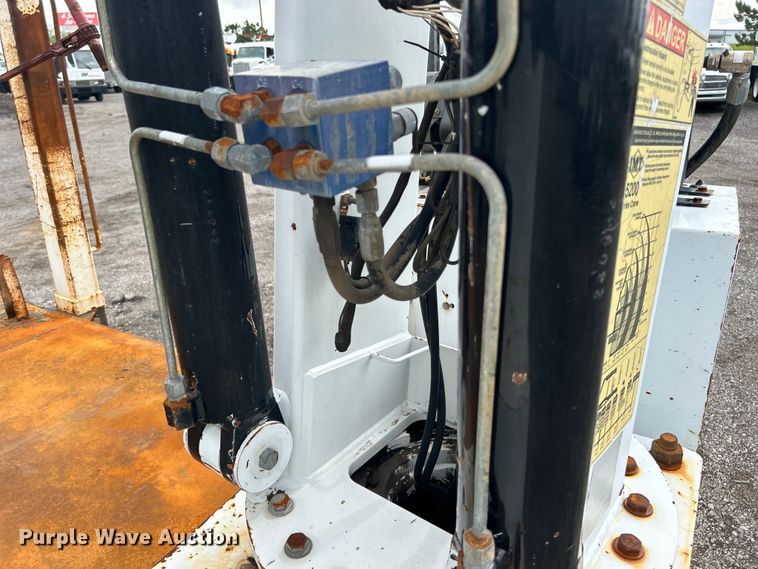 image for item EG1517 2012 Freightliner Business Class M2 Crew Cab utility / service truck