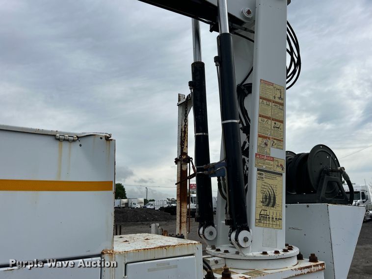 image for item EG1517 2012 Freightliner Business Class M2 Crew Cab utility / service truck