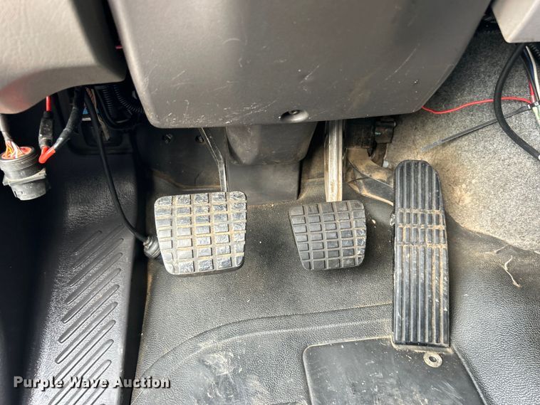 image for item EG1517 2012 Freightliner Business Class M2 Crew Cab utility / service truck