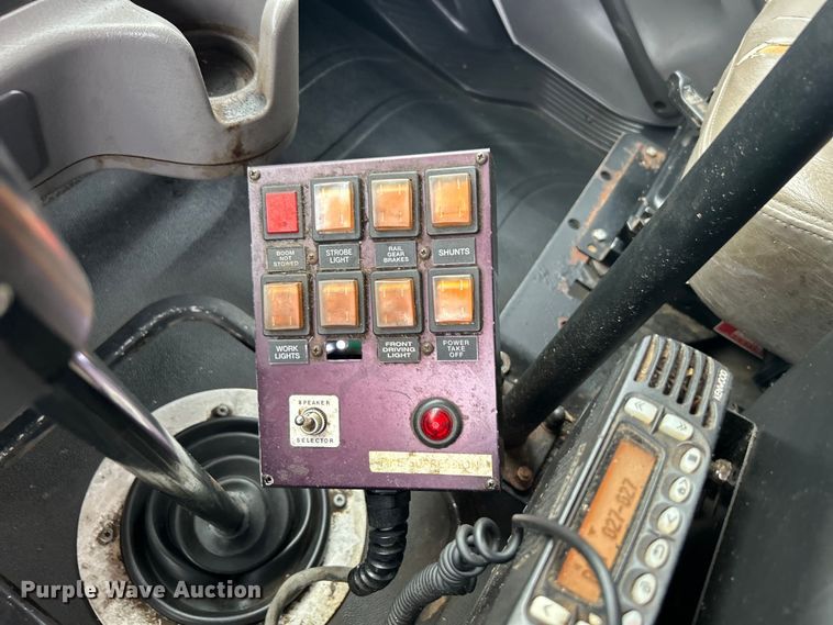 image for item EG1517 2012 Freightliner Business Class M2 Crew Cab utility / service truck